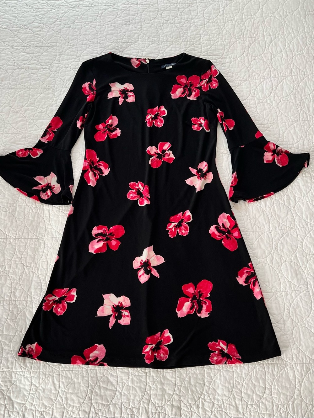 Tommy Hilfiger Black Bell Sleeve Floral Midi Dress ModChic Day-to-Night Lovely
